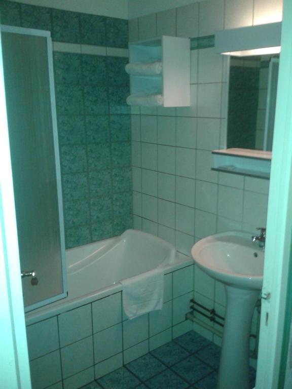 Hostellerie de l'Étoile Wasselonne Chambre photo